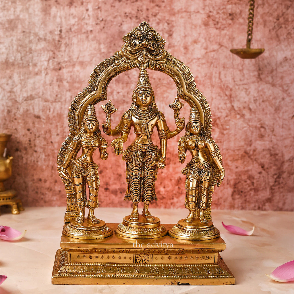 Visnhu,Nraayan,Hari,Pradyumna,Kamala-Natha,Lord Vishnu With Bhudevi & Sridevi Same Base