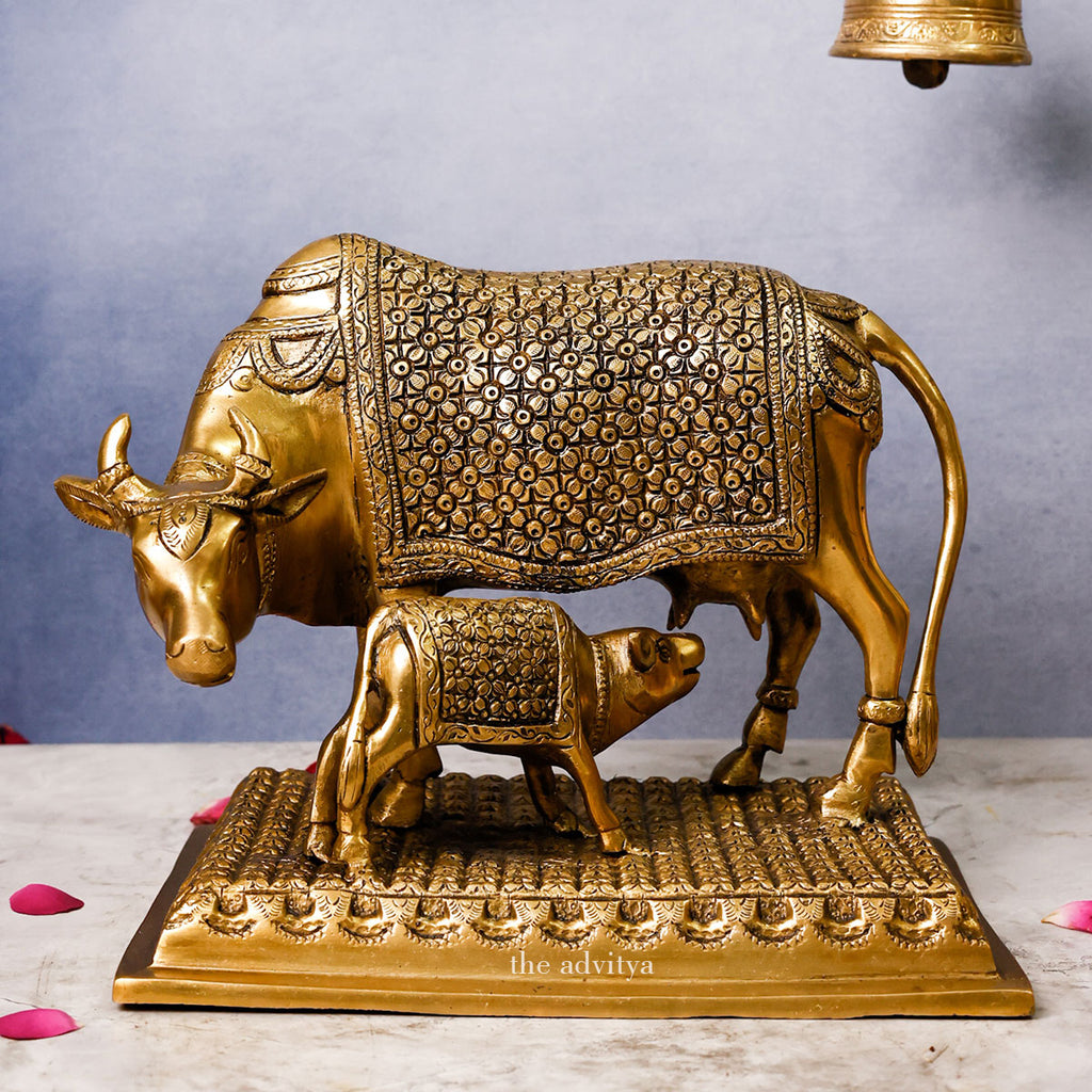 Mahishi,Kamdhenu, Kalyani,Gomata,Vasundhra,Brass Cow with Calf on Platform Large