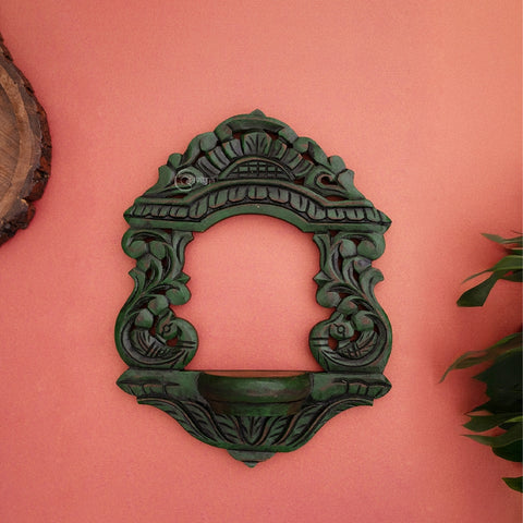 Wooden Carved Handpainted Green Bracket With Mango Leaf Kalash