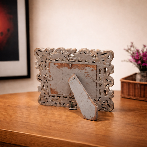 Photo Frame | Wooden Carving | Vintage Design | 11.5 X 9.5 Inches
