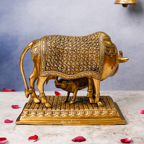 Mahishi,Kamdhenu, Kalyani,Gomata,Vasundhra,Brass Cow with Calf on Platform Large