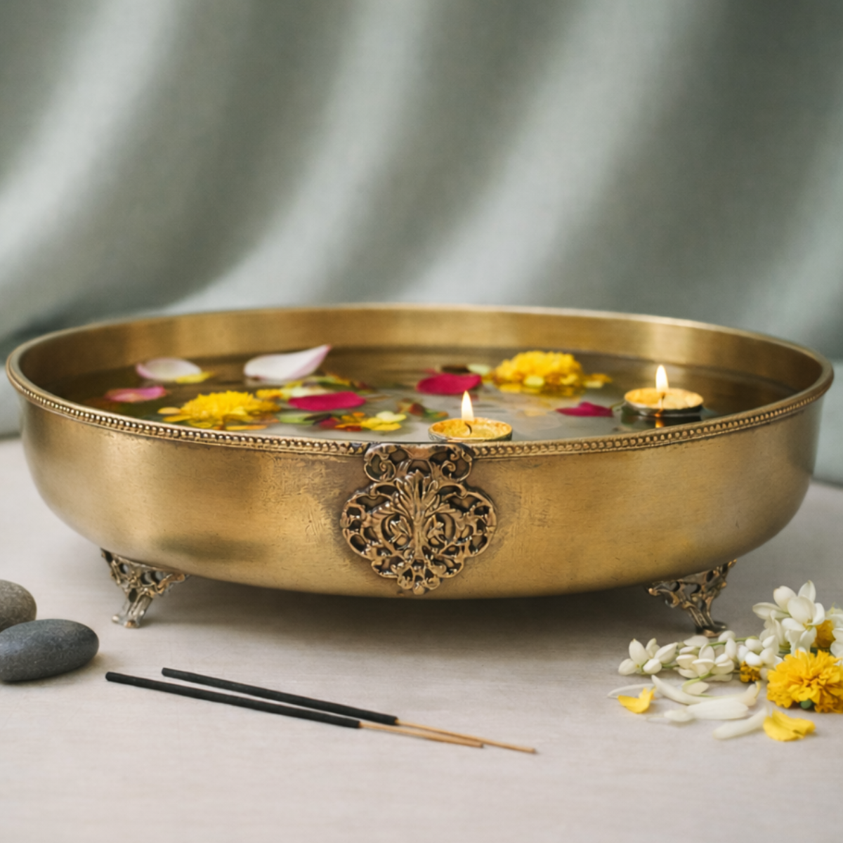 Suvarna Shanti Oval Urli | Brass Bowl | Festive Decorative Bowl | Gifting Item | 12 X 3.2 Inches