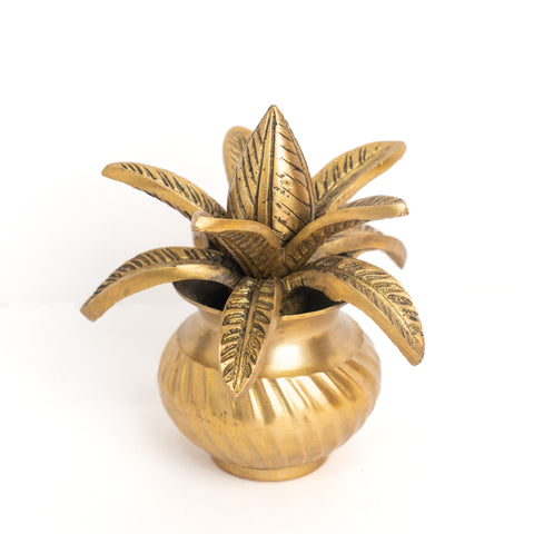 Brass Kalash with Lotus Shubh-Labh Gift Set/Hamper