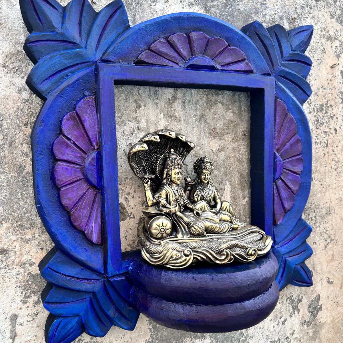 Wooden Carved Handpainted Blue Bracket With Superfine Brass Vishnu  With Laxmi