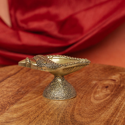 Superfine Shakh Diya in Brass for Pooja
