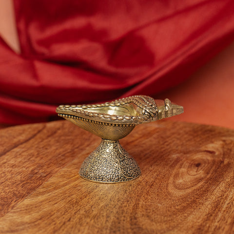 Superfine Shakh Diya in Brass for Pooja