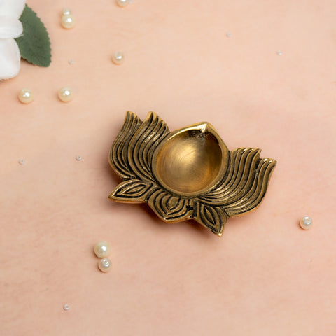 Brass Lotus Shaped Oil Diya Lamp | Gifting & Mandir Decor ( Set of - 2 )