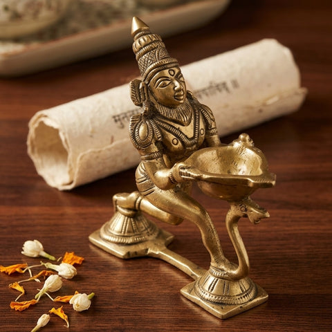 Garuda Aarti Diya With Handle in Brass for Home Temple & Festive Decor | 4.5 Inch
