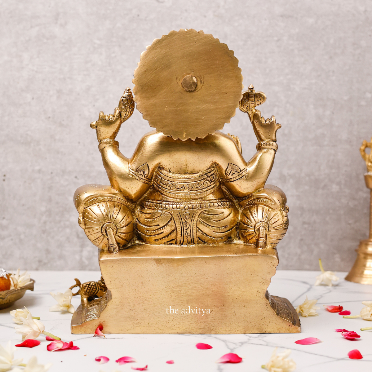 Vinayak,Vigneshwara,Vakratunda,Ganapati,Gajanand,Ganesha ,Brass Raja Ganesha Statue