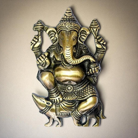 Hanging Ganesha On Mouse