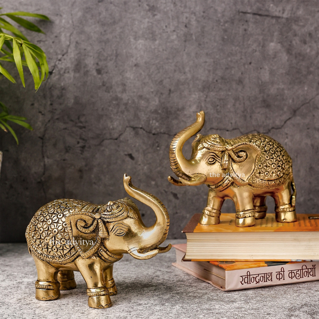 Tabledecor,Elephant Figurine,Regal Elephant Figurine,Brass elephant Standing