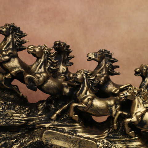 Resin Eight Running Victory Horses Golden