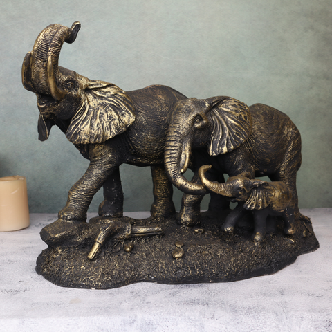 Resin Elephant Family Showpiece