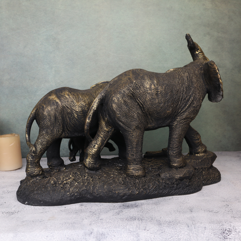 Resin Elephant Family Showpiece