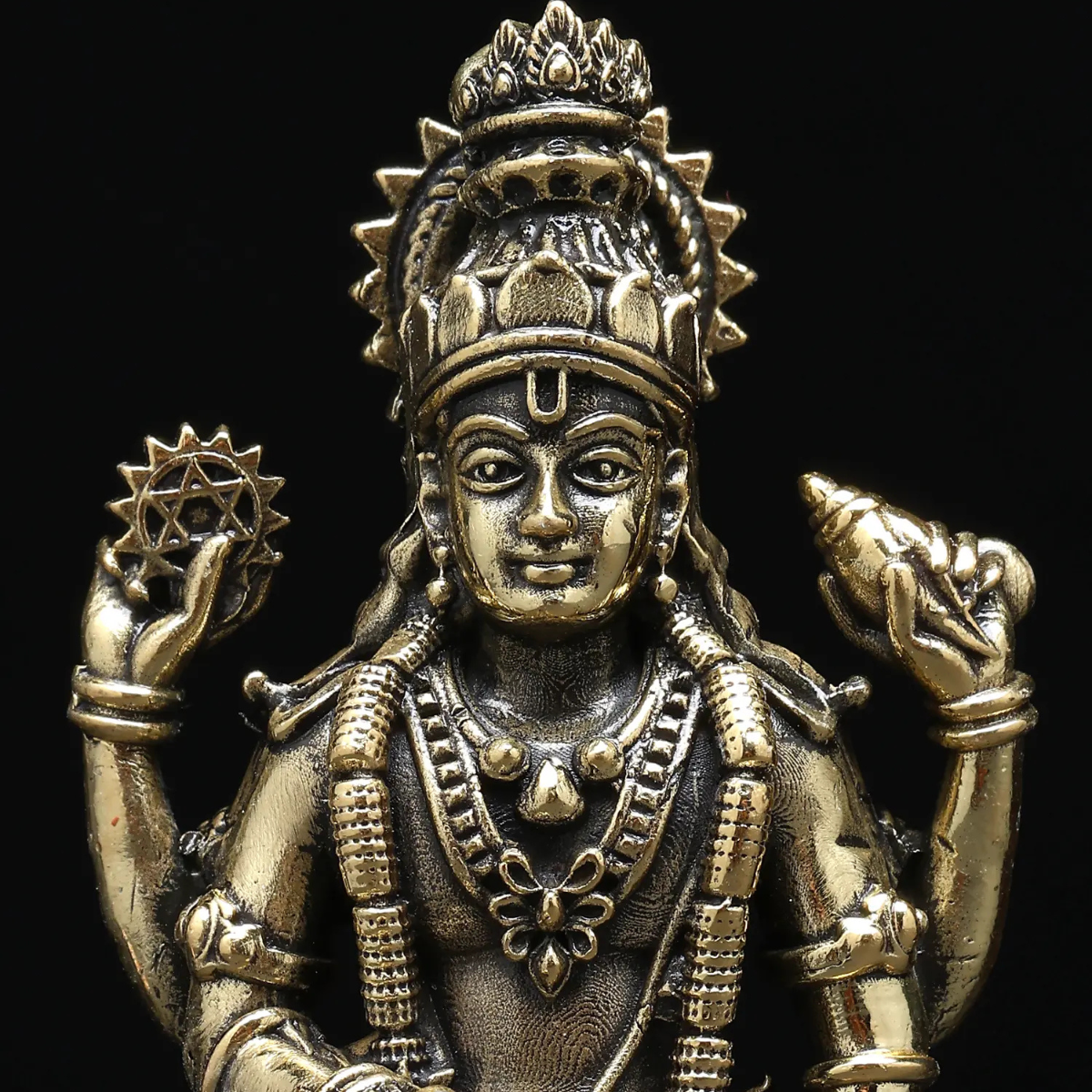 Superfine Lord Vishnu Idol Standing on Lotus | Brass Statue