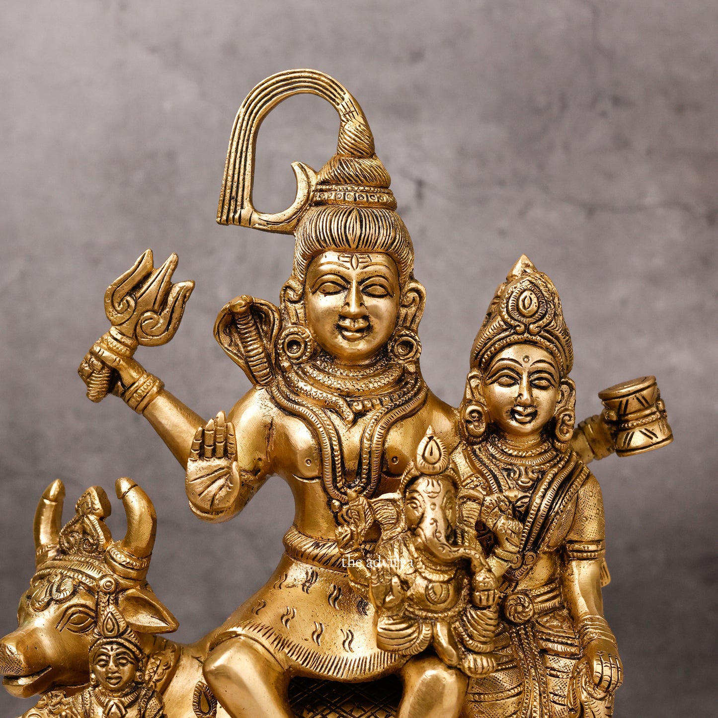 Close-angle view of Shiv Parivar Statue highlighting expressions and details