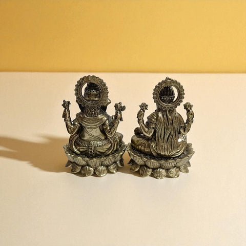 Superfine Brass Laxmi & Ganesh Idol on Lotus Base – Decorative Pooja Murti for Home & Office (4 Inch)