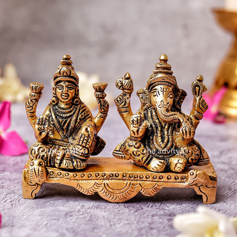 Vighneswari,Vakratund Laksmi,Ganesh Laxmi , Lambodari Lakshmi, Ganesh Laxmi on Same Base - Small